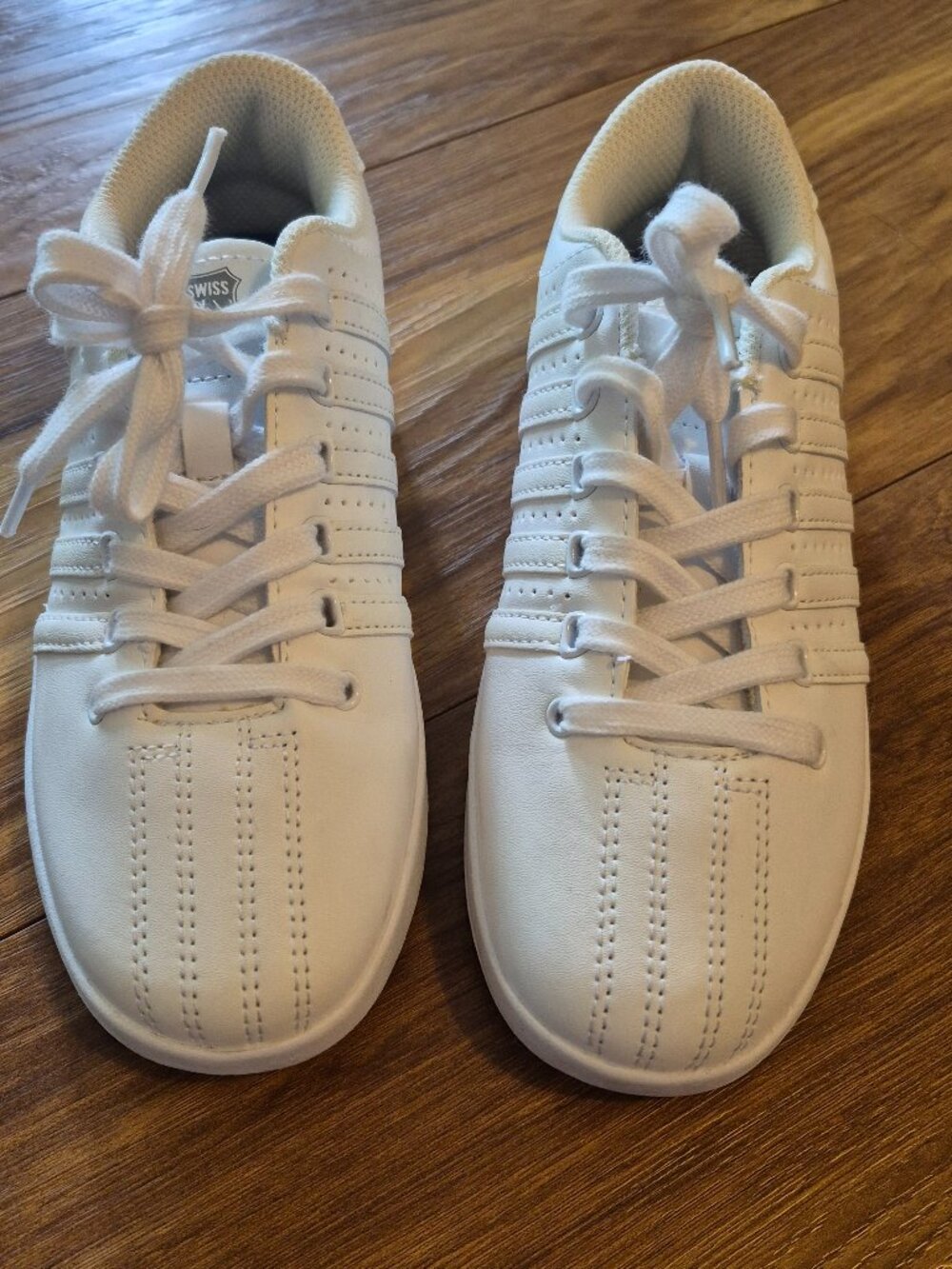 Brand New K-Swiss Classic White Sneaker, Youth Kids US size 3